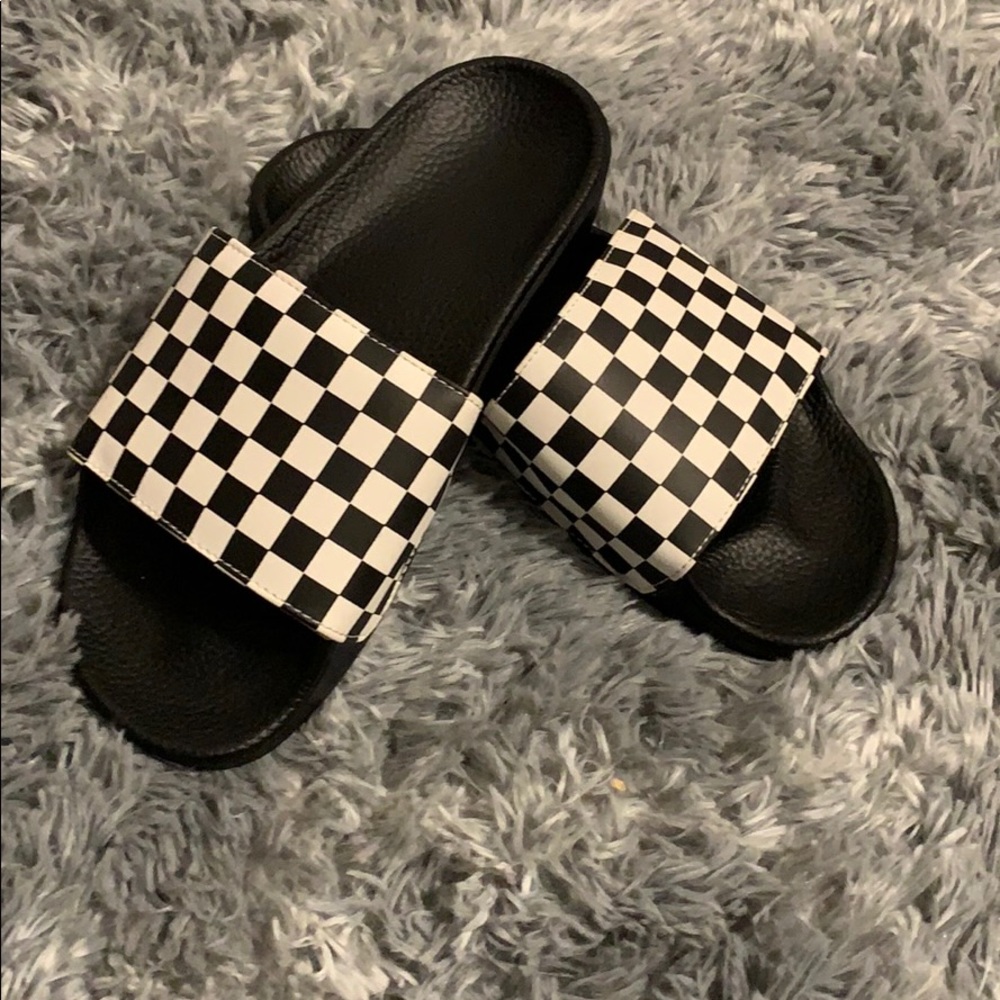 Black and white checkerboard van slides